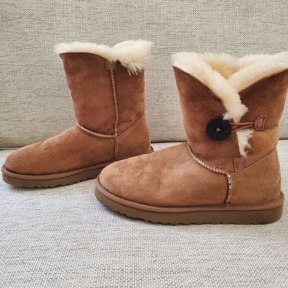 UGG Australia Bailey Boot sz 7 - Picture 5 of 13